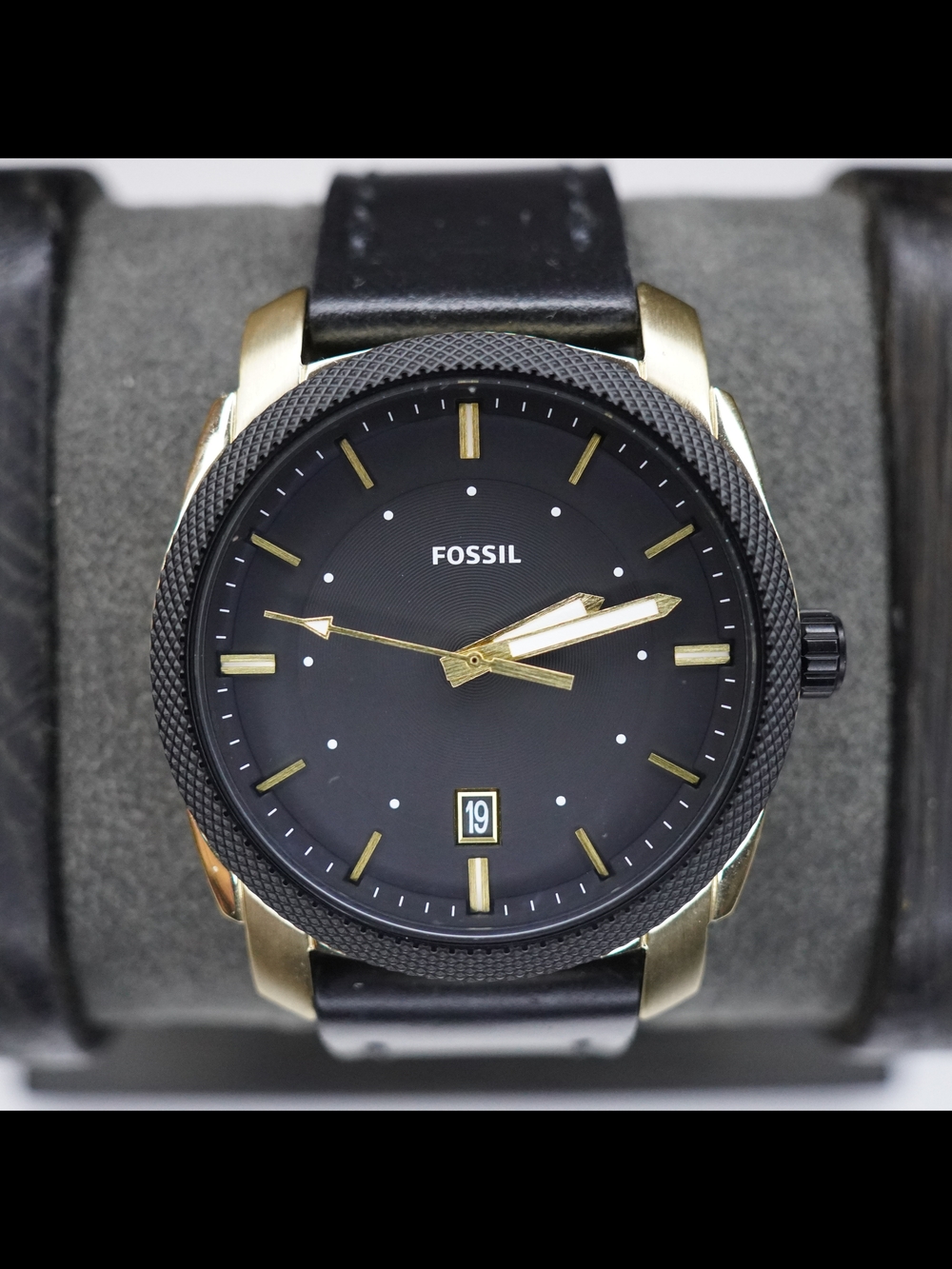 Fossil Classic Quartz Watch Analog Black Dial and Leather Belt FS5263 MSRP $135